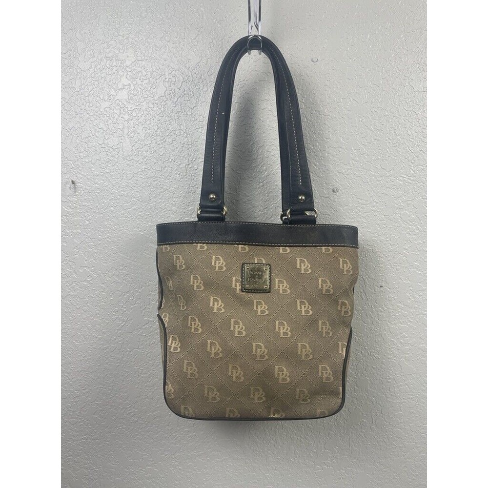 Dooney & Bourke Large Tote Purse Handbag Logo Leather Straps Good Condition